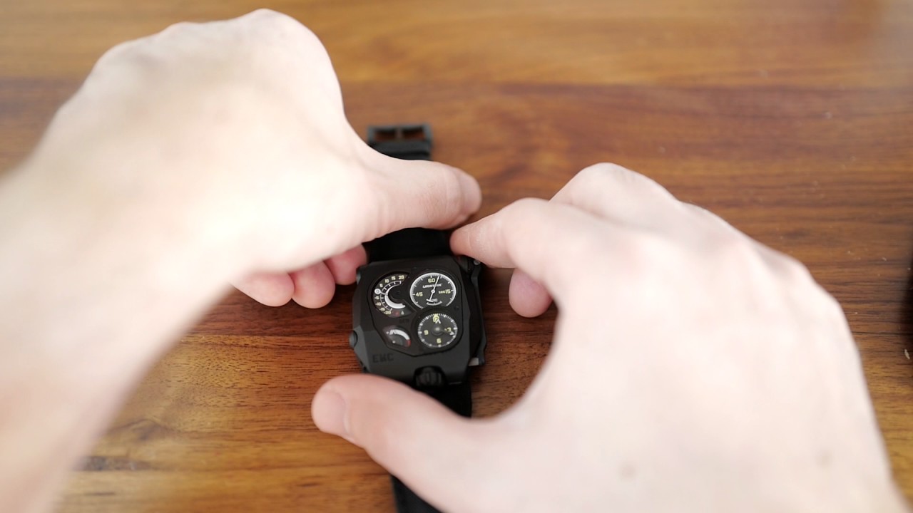 URWERK EMC Black REVIEW