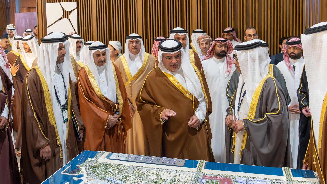 سمو ولي العهد رئيس الوزراء يتفضل بافتتاح معرض “سيتي سكيب البحرين”