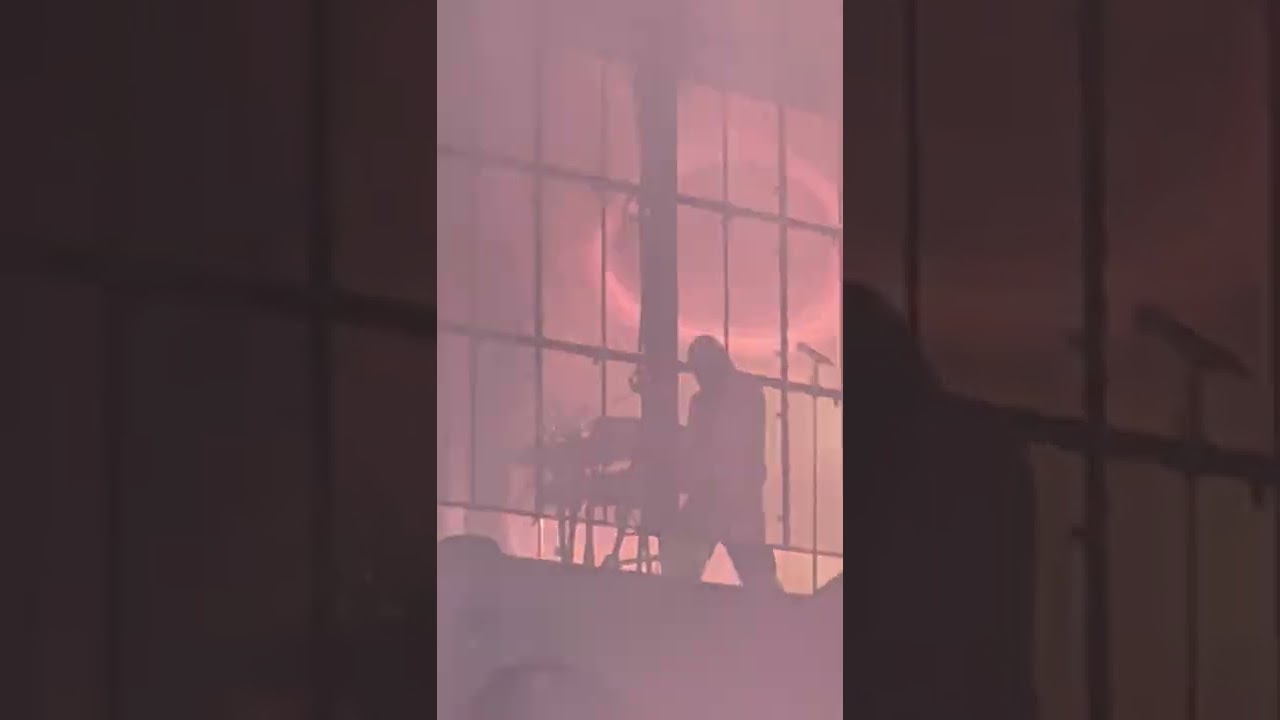 LIBERATO - NUN CE PENZÀ / MY FRIEND (LIVE MILANO - IPPODROMO SAN SIRO)