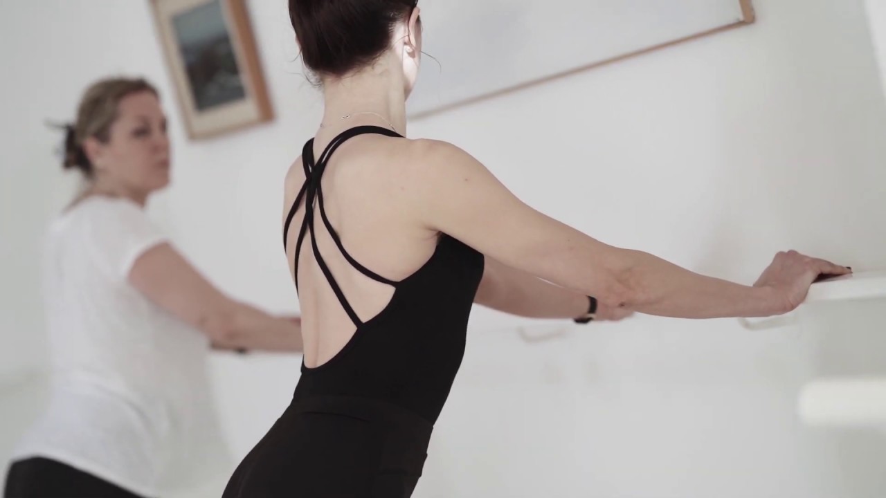 The Lotte Berk Technique. The Original Barre