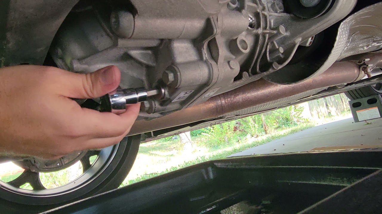 2017 Alfa Romeo Giulia Ti Sport Q4 - Rear Differential Fluid Change