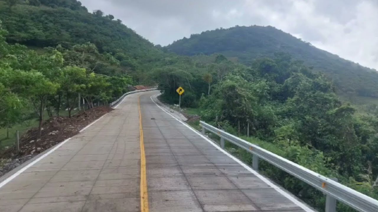 Avanza pavimentación de carretera Ilamatlán-Santa Cruz