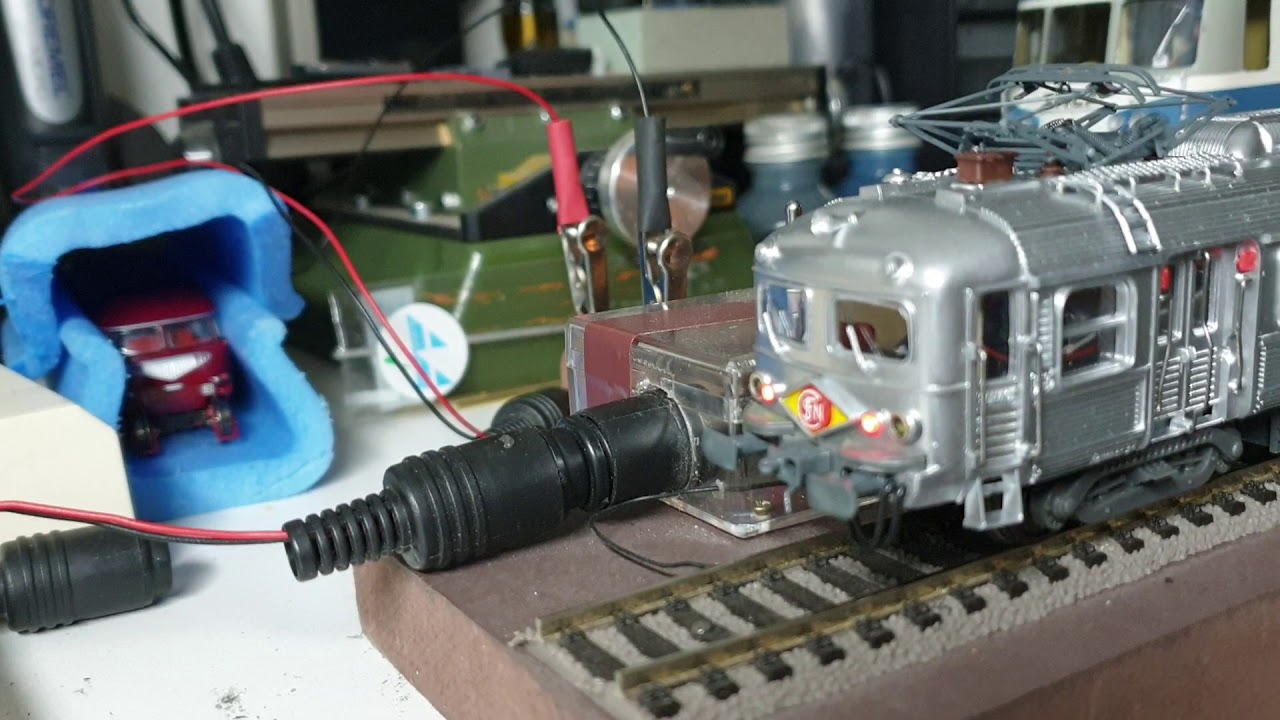 budd jouef HO digital sound , pantographe motorisé !!! réalisé par crisdigitrain.com