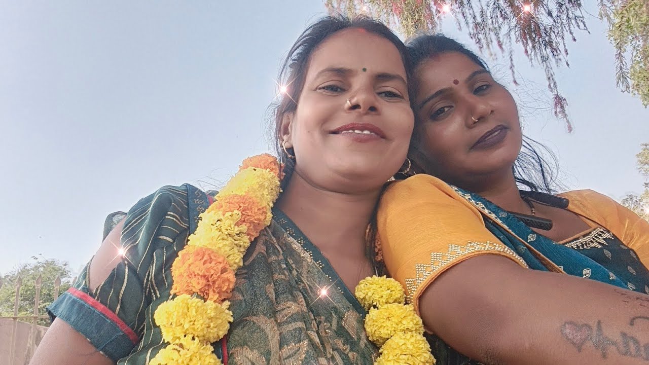 Reena Jaunpuriya is live! गुड आफ्टरनून दोस्तों राधे कृष्णा हर हर महादेव जुड़ जाए कुछ बातें करते हैं