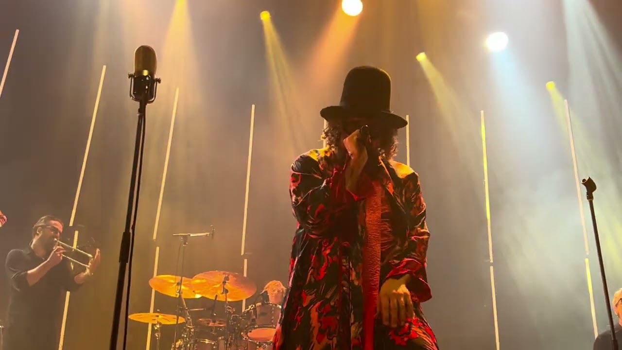 DI-RECT - SNAKEBITE - SPHINX CLUBTOUR (LIVE @ 013 , TILBURG)