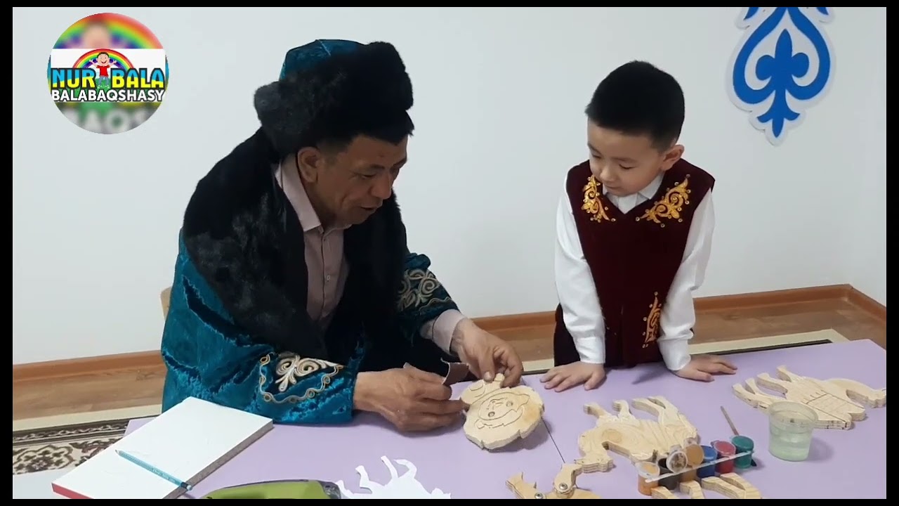 Әке көрген оқ жонар, шеше көрген тон пішер