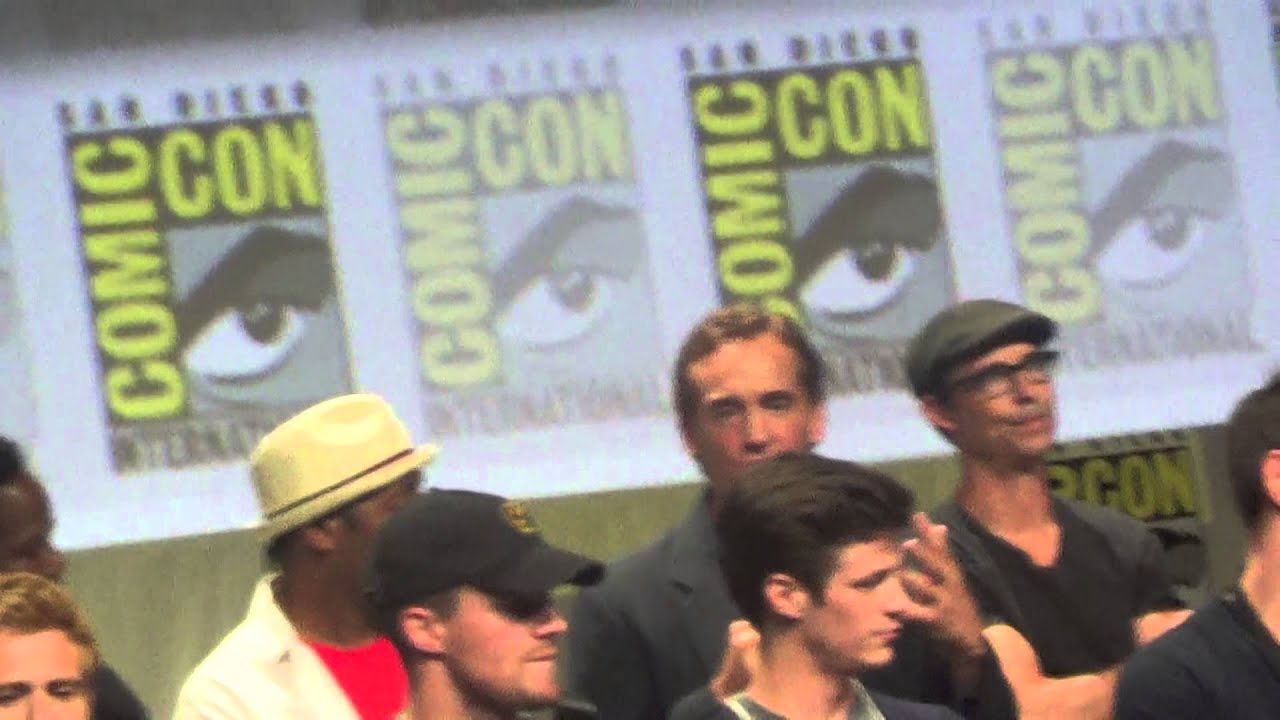 San Diego Comicon 2014 A Night of DC Entertainment Panel featuring Gotham, Arrow, The Flash...