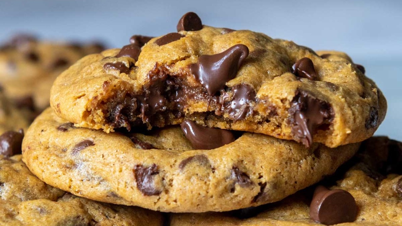 Bakery-Style Chewy Gluten-Free Pumpkin Cookies 𑗅 Gooey Chocolate Chip𑗅