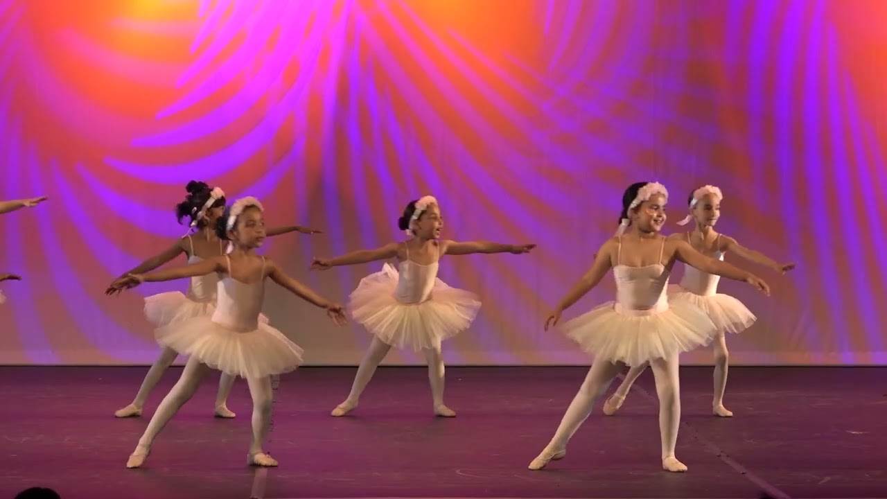 DANSE CLASSIQUE - 6-9 ans - MELINA - Gala Encas-Danses 2023 au Bascala
