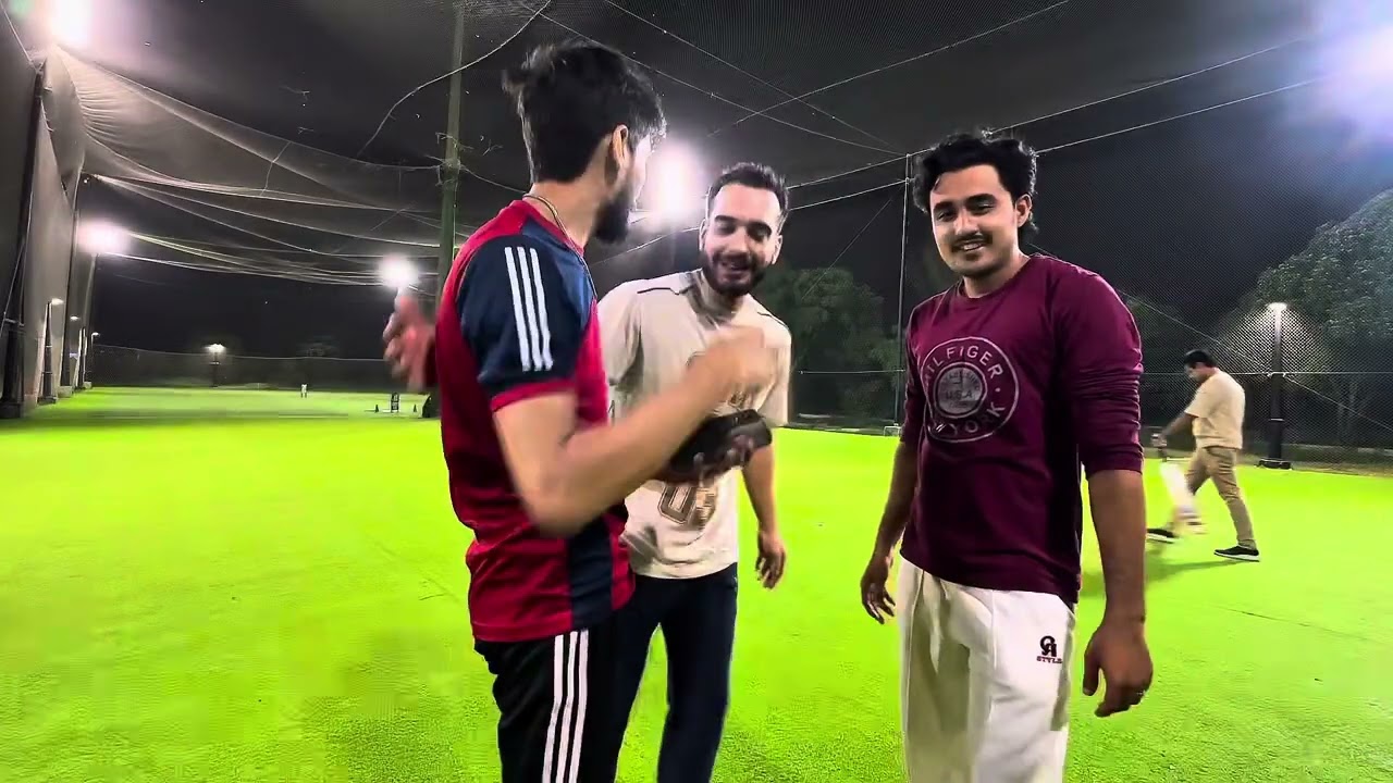 Mai Mere Dost Or Night Cricket In Hill Park