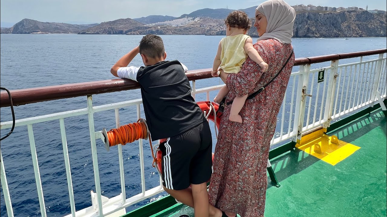 Viaje a Marruecos en barco/ llegamos a Alhuceima😍