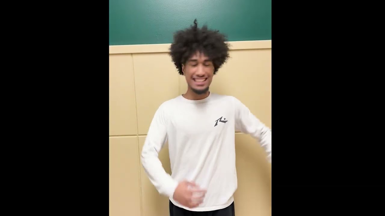 ER Yearbook #HOWShorts: How would you celebrate a TD in the Super Bowl?