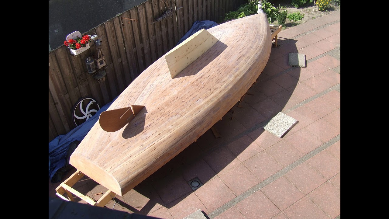 propere manus 2011