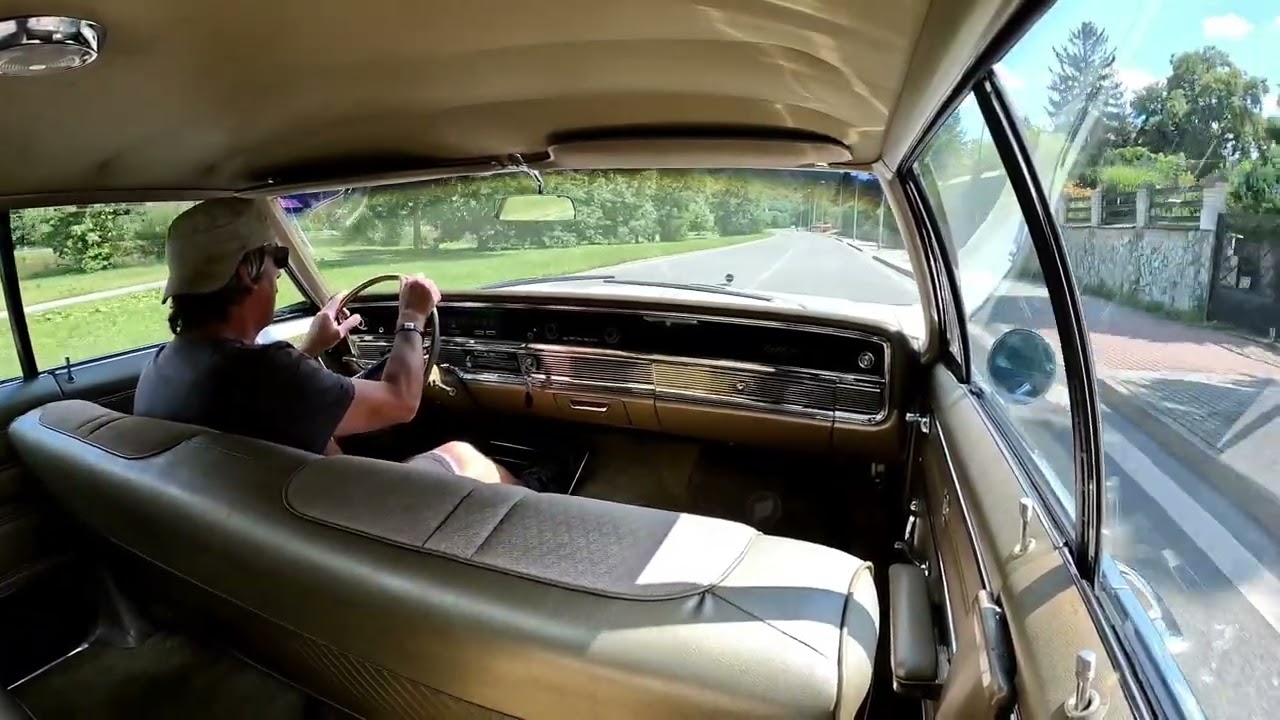 Buick Wildcat 1966 drive