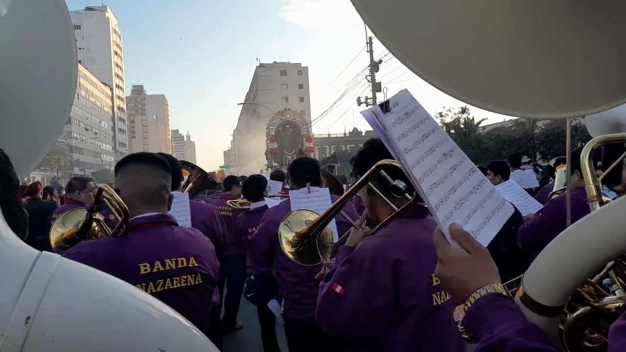 Primer recorrido procesional del señor de los milagros de nazarenas octubre 2025 parte 6