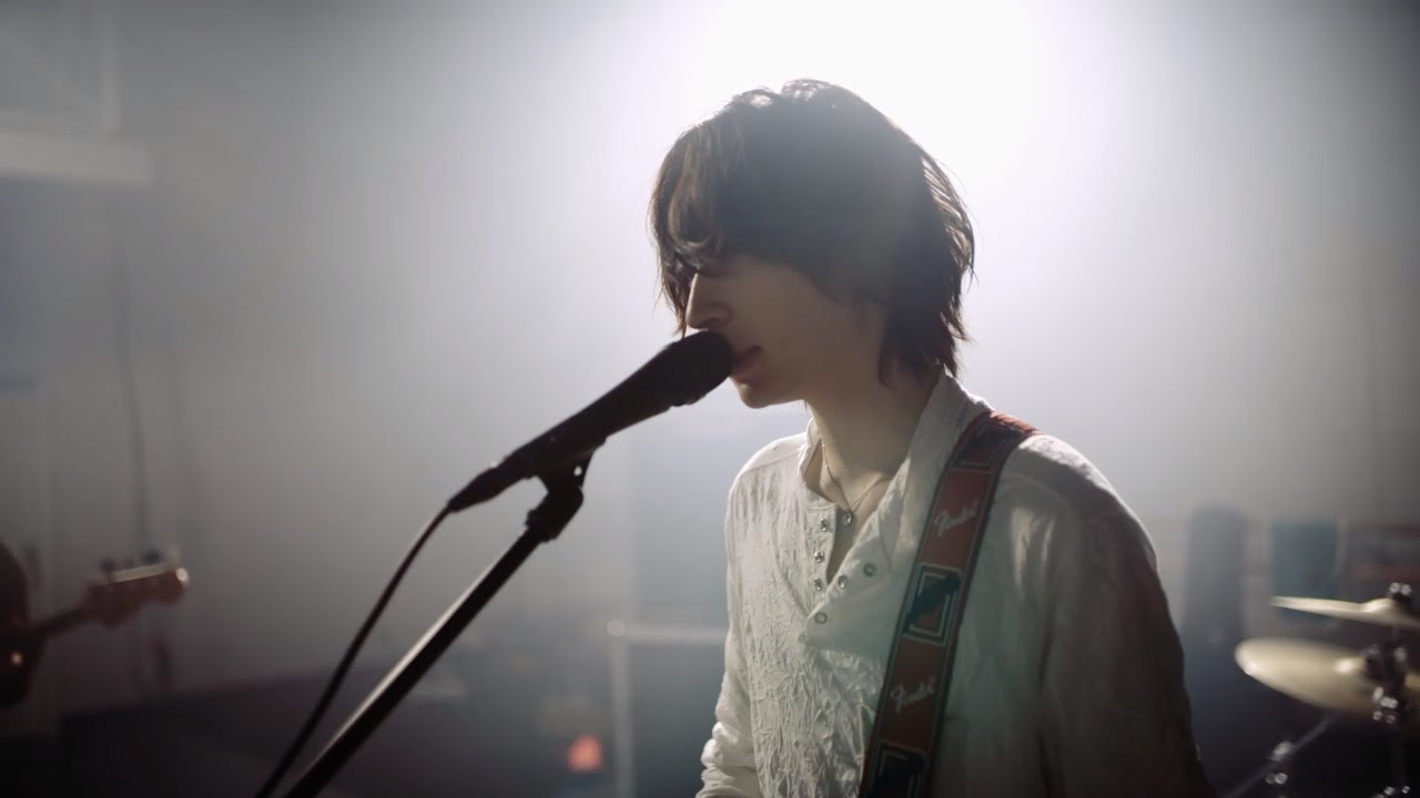 postman - 揺らめきと閃き / Shimmering and flashing (Music Video)