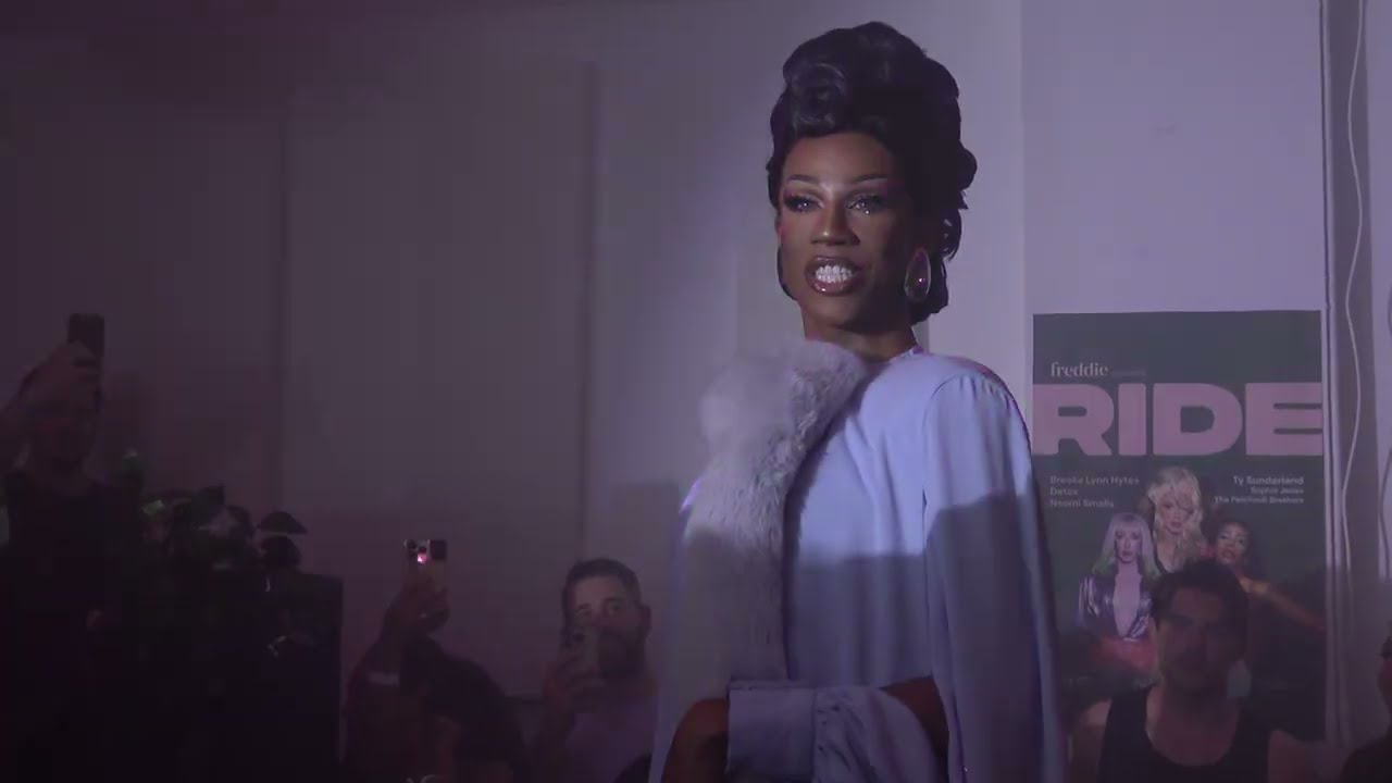 Freddie Pride Show - Naomi Smalls