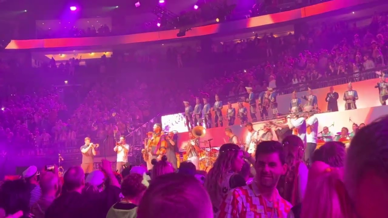 Querbeat @Lachende Kölnarena 04.02.2023