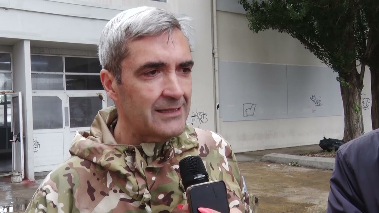 Gustavo Sívori - El Ejército se sumó a las tareas de mantenimiento en el Colegio Guatemala