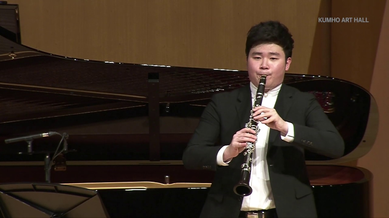 Han Kim plays Bucolique for Clarinet and Piano by Eugene Bozza