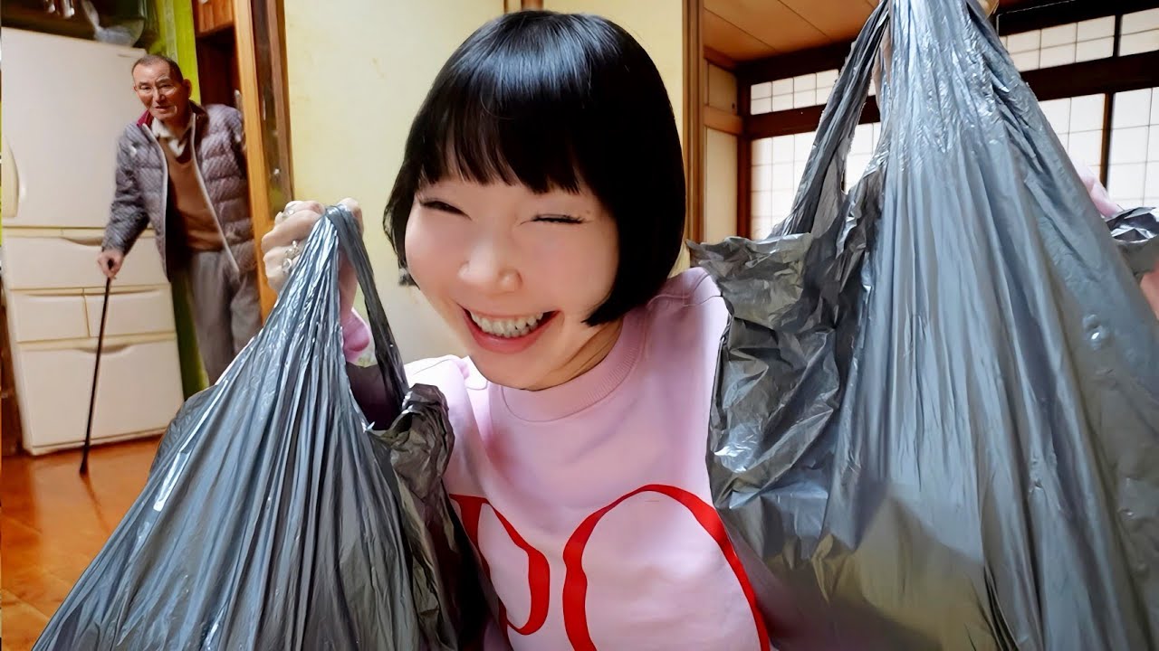 マツキヨの大好きアイテム紹介してたら、頑固おじいちゃん登場👴🎊噛み合わない祖父と孫wwww