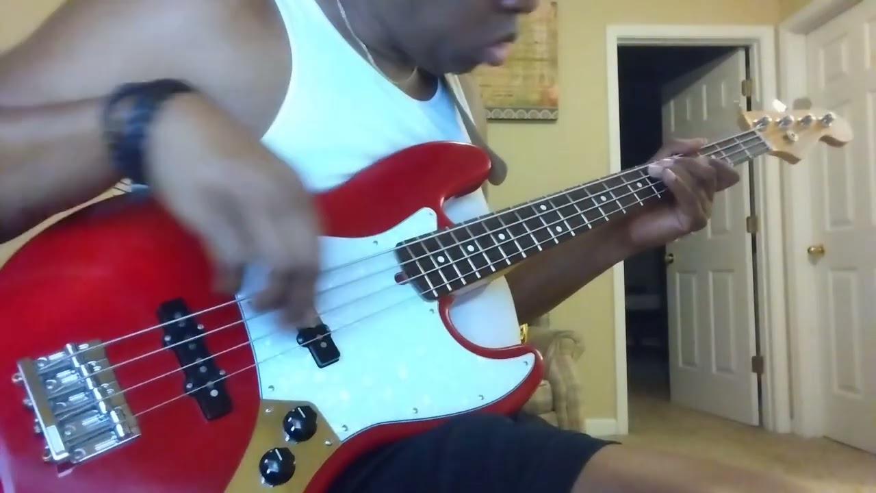 Bass cover, Cameo 