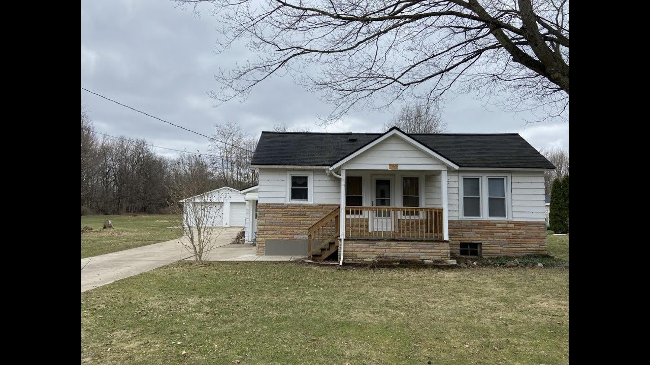 1439 River Street Three Rivers, MI Homes for Sale | cressyeverett.com