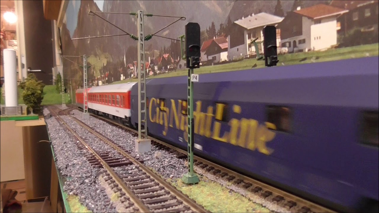 Zugbildungen nach Vorbild  CNL Hamburg Z&uuml;rich im Jahre  2008