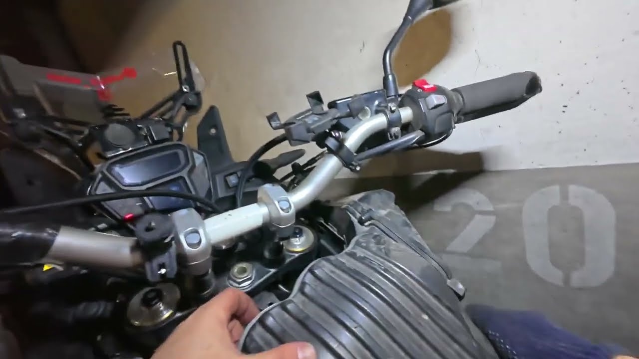 AFRICA TWIN CRF 1000. Регулировка зазора клапанов.