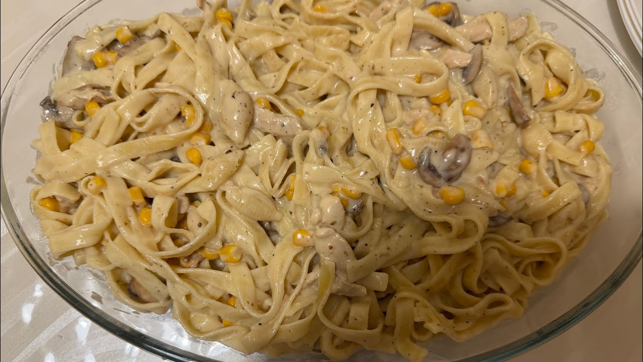 White cream pasta 