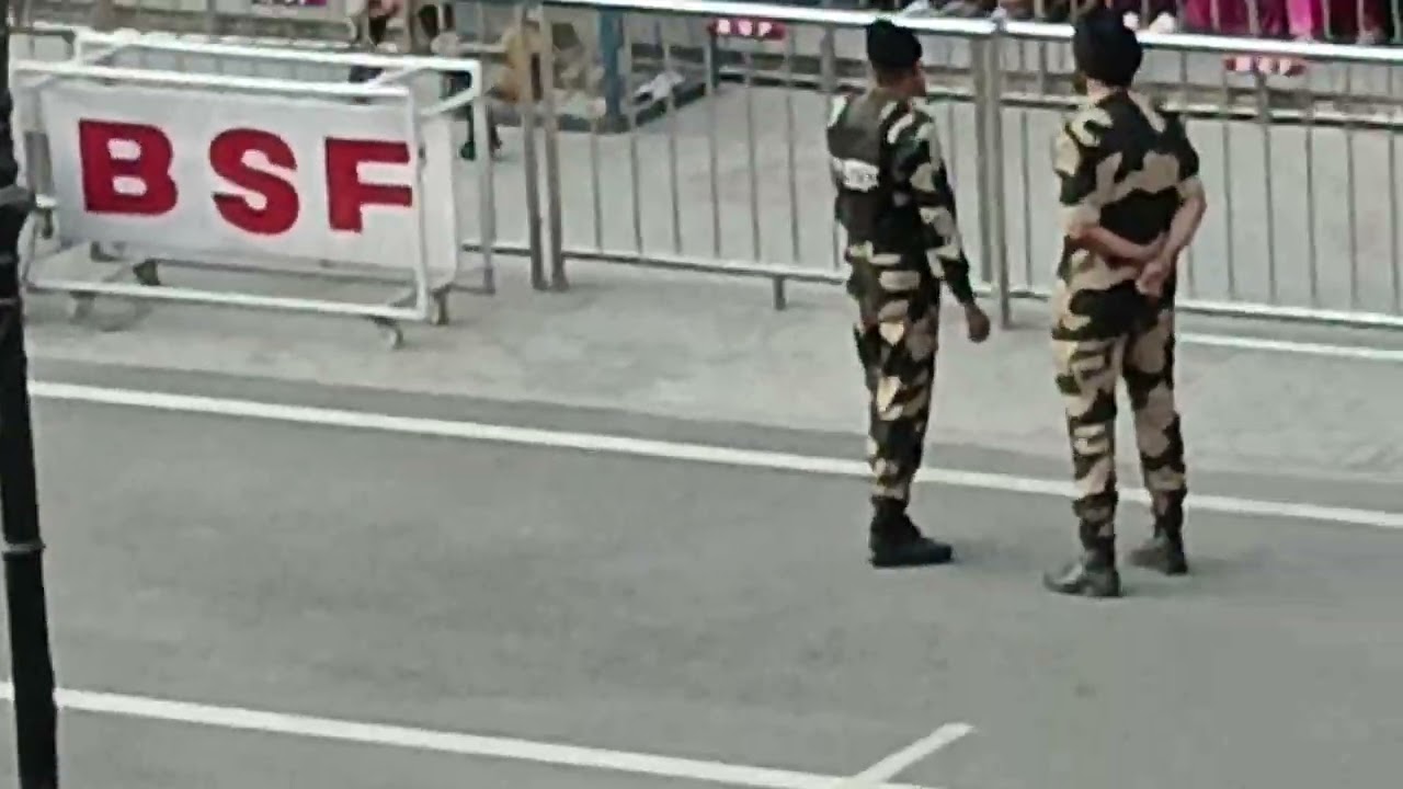 Attari (India) Border and Wagha (Pakistan) Border Retreat Ceremony