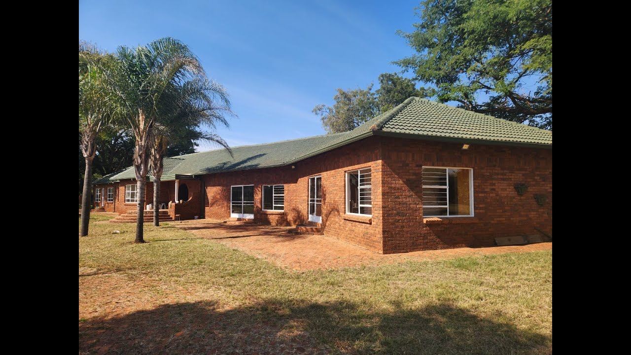 4 Bedroom / Study WITH Granny flat and WORKSHOP for sale in Kameeldrift East