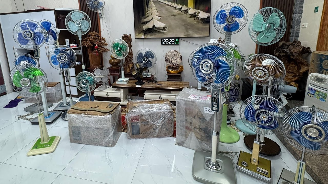 VIP VIP  quạt thùng xốp mới đét mời các bác lh 0983634883