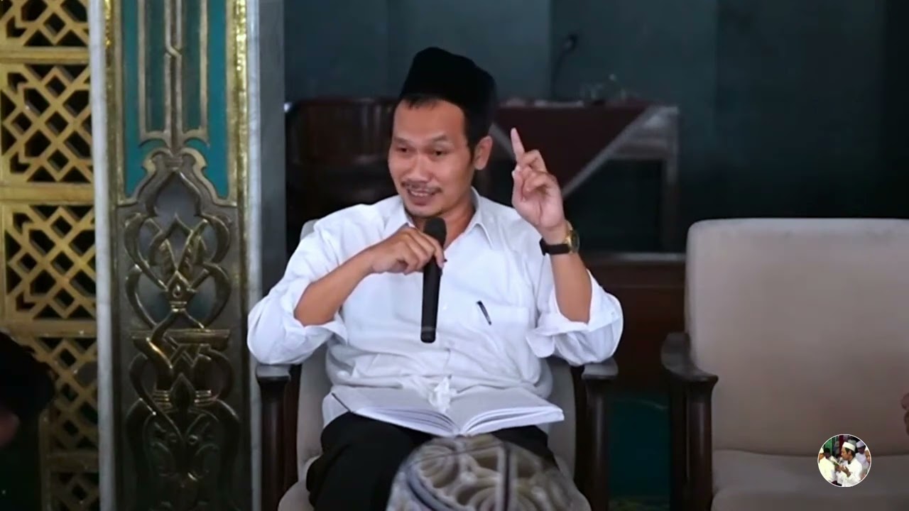 Memahami Perintah Perintah ALLAH Bareng UII - Gus Baha