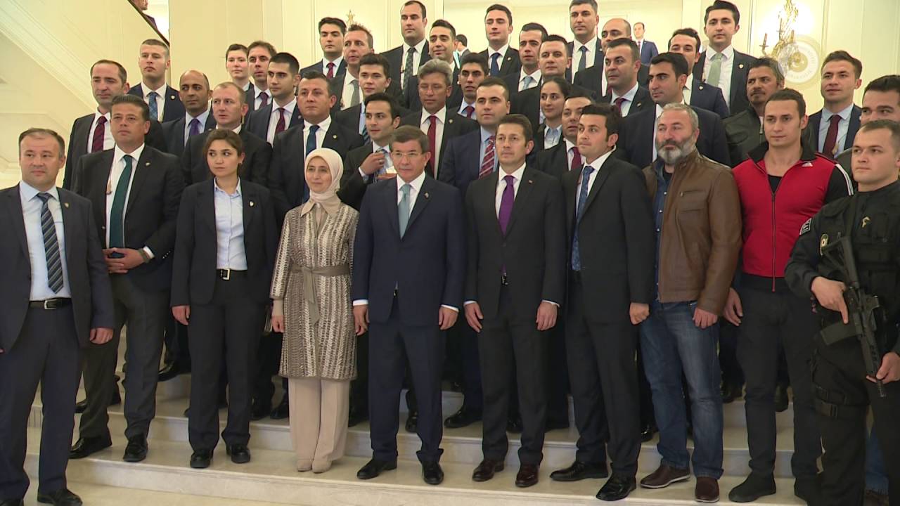 Başbakan Ahmet Davutoğlu Başbakanlık Personel ve Aileleri ile Buluştu