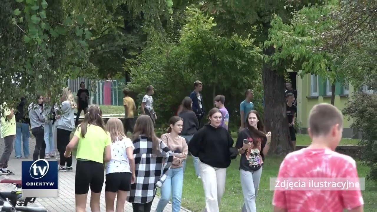 300 zł na szkolną wyprawkę, czyli rządowy program &bdquo;Dobry start&rdquo; | Telewizja Obiektyw