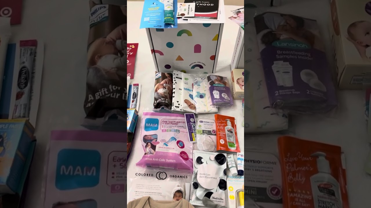 Free Welcome Baby Registry Boxes!