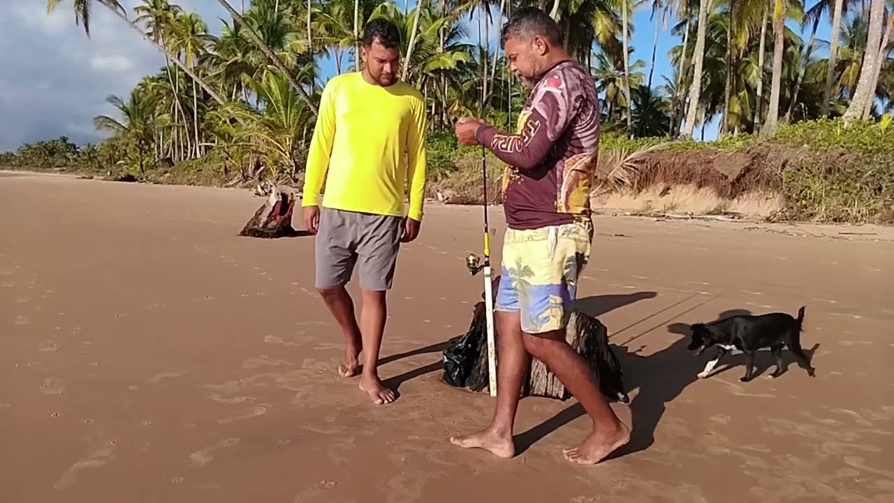 Pescaria sem sucesso na praia com direito a molinete quebrado mas valeu 