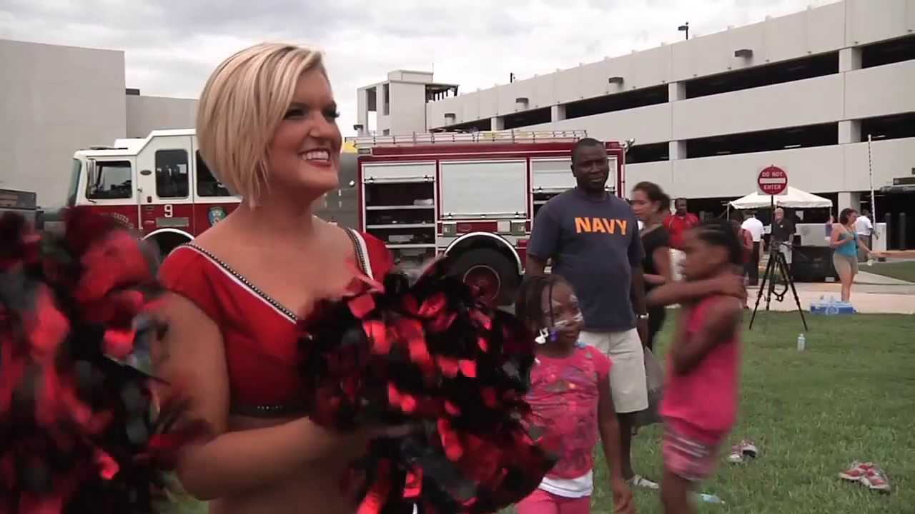 2013 Tampa Bay Buccaneers Cheerleader Bio  Darla Faye Nolan