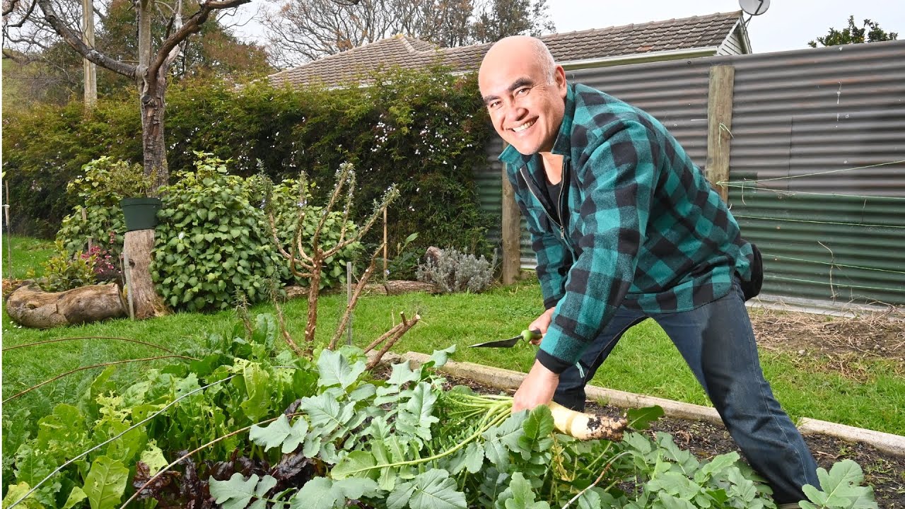 One Minute Gardening with Adrian Sutherland
