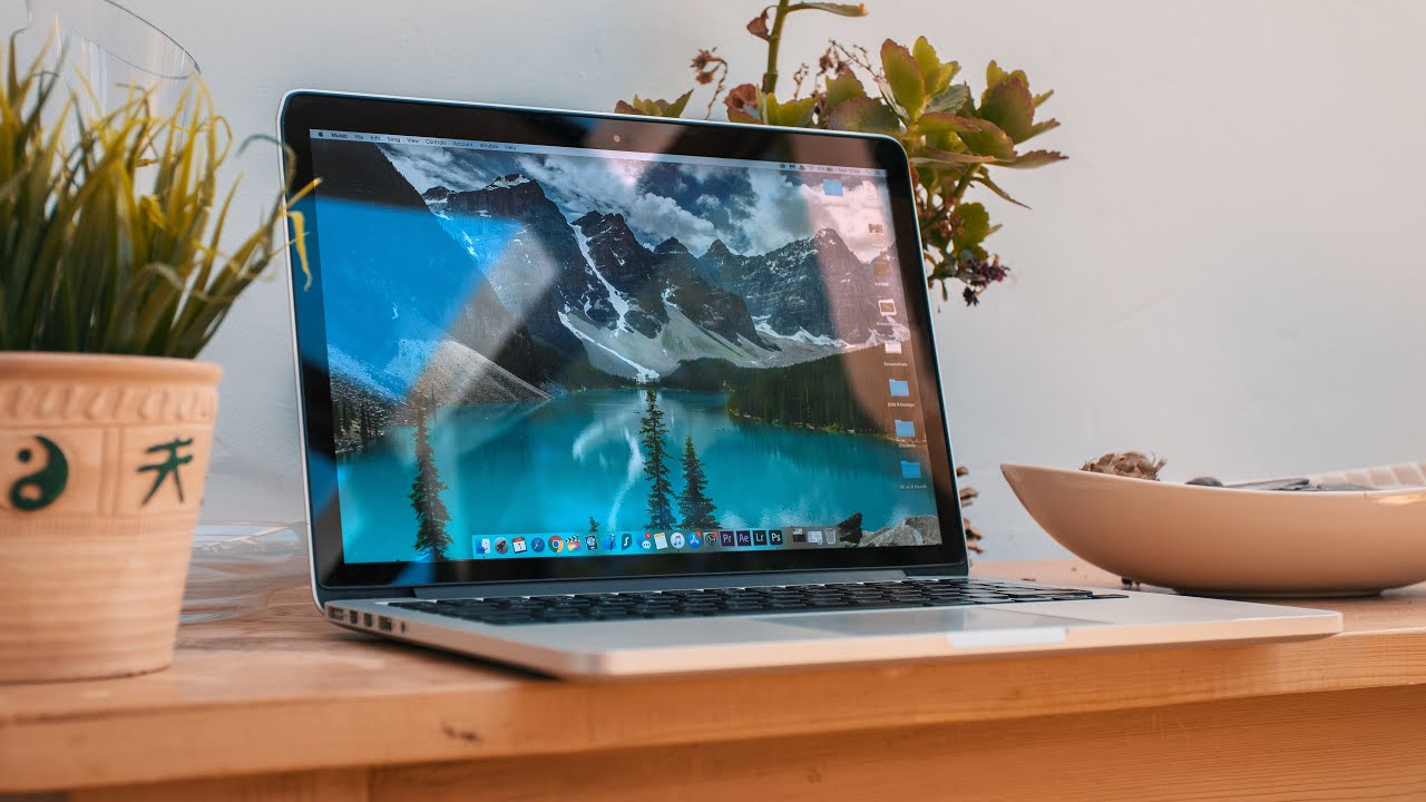 Should you still buy a 2013 MacBook Pro in 2020?  A VERY Long term review!