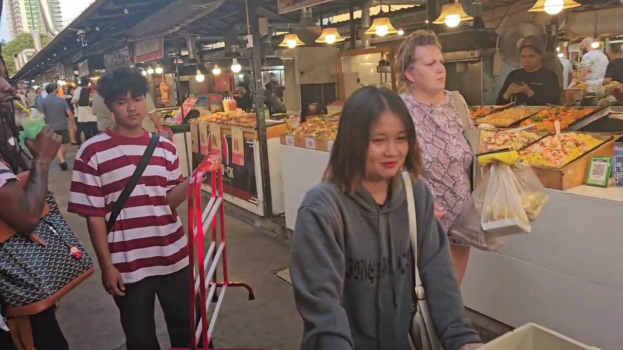 Night Market in Jomptien