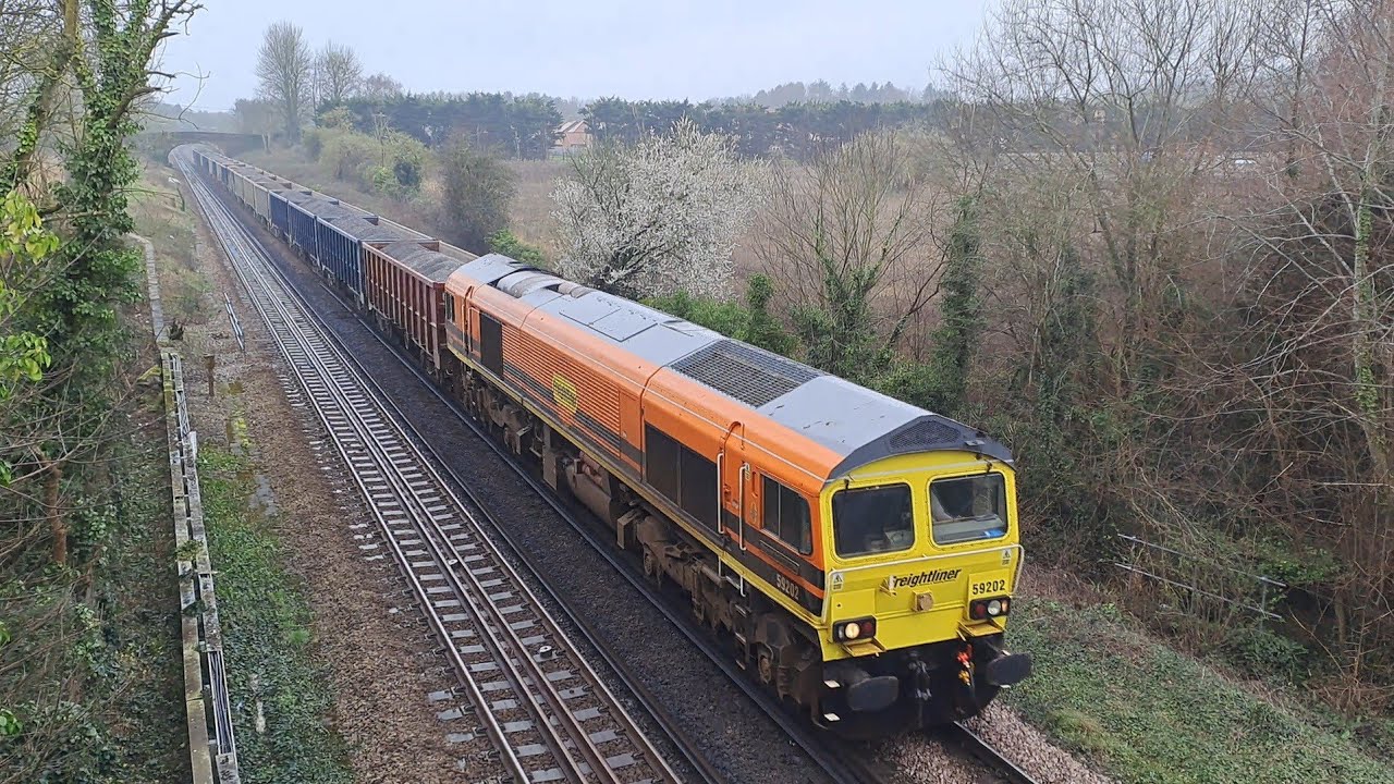 Trains At Mill Lane Bridge, Bedhampton, 27-02-2026. 