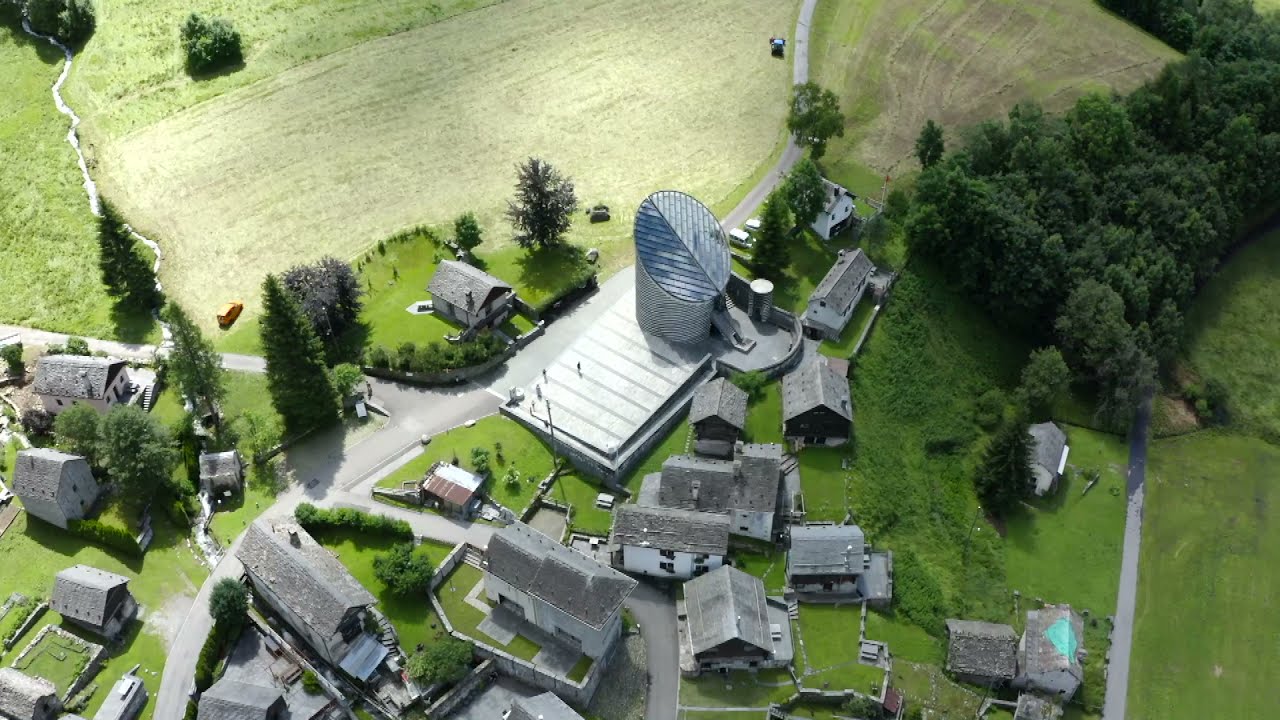 Mogno e il laghetto di Mognola