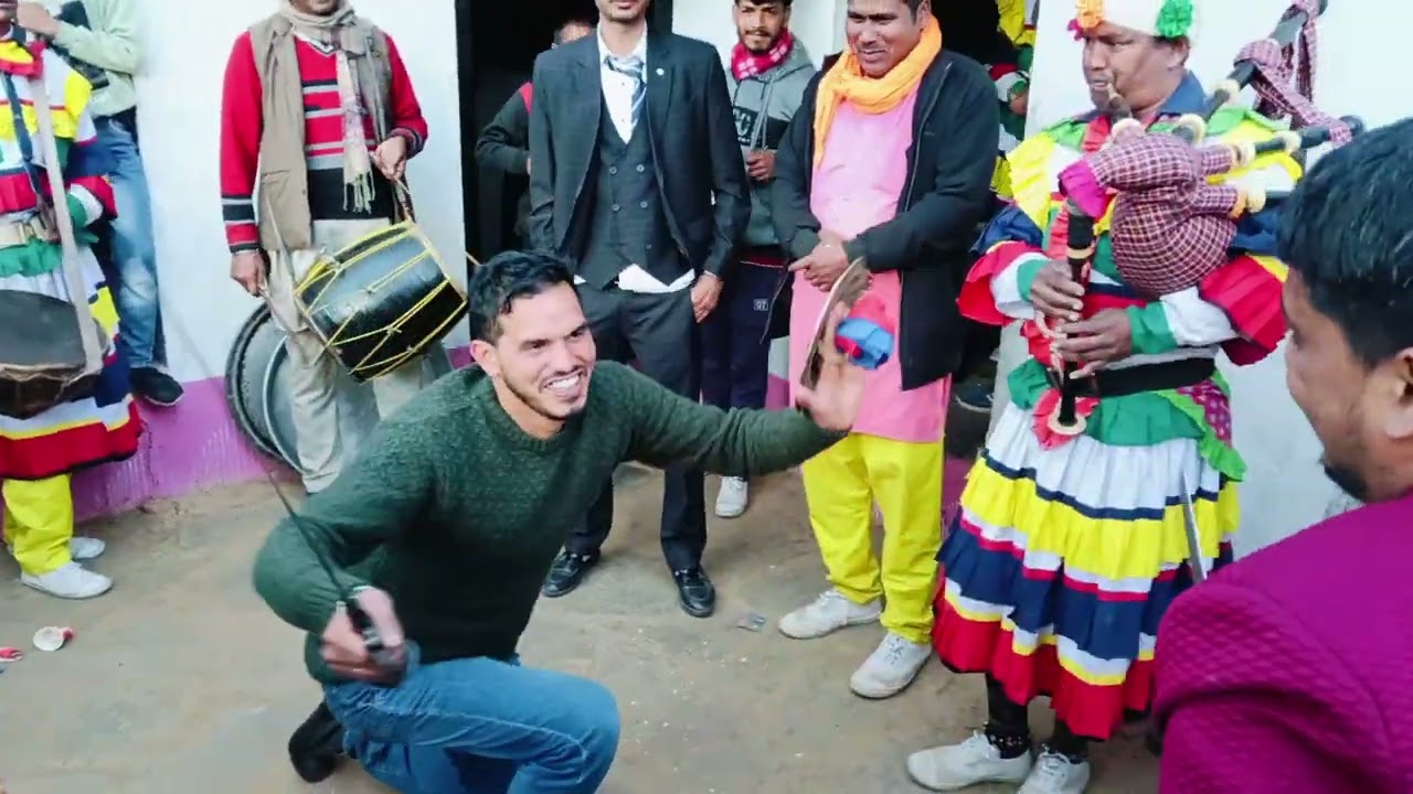 बहुत ही शानदार प्रदर्शन छलिया डांस में ❤️👌😃