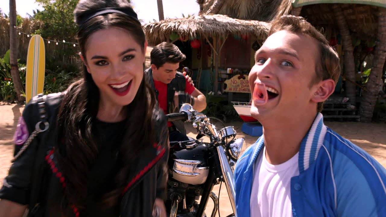 Teen Beach 2| Best Summer Ever | 2 חוף מהסרטים