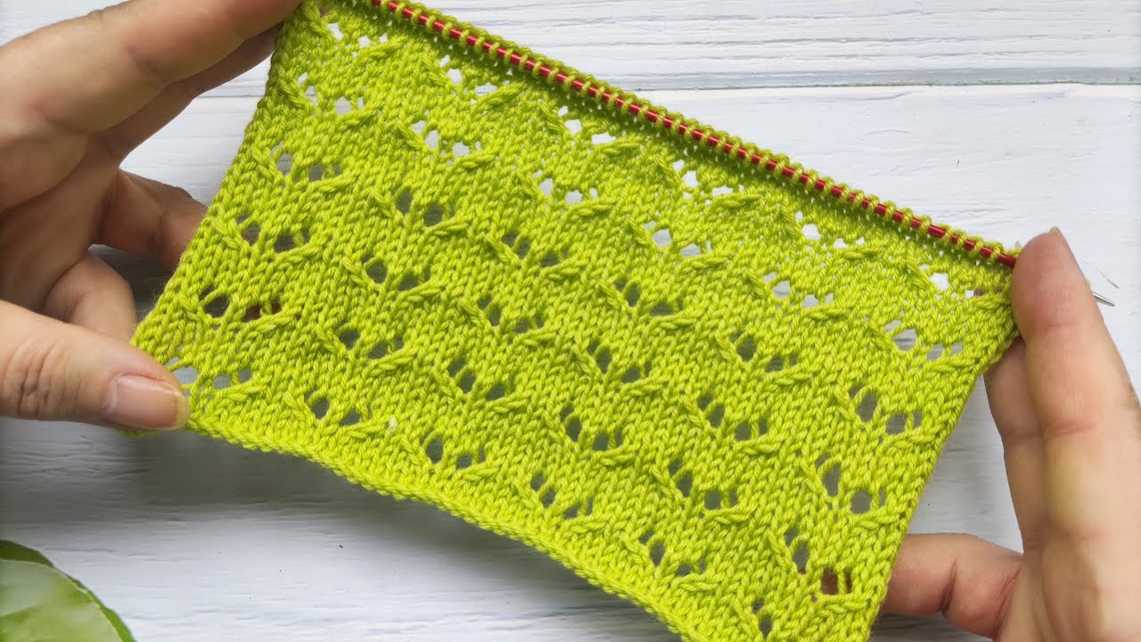 Lace Stitch Knit Pattern| Ajourmuster stricken| Punto traforato ai ferri | Punto calado a dos agujas