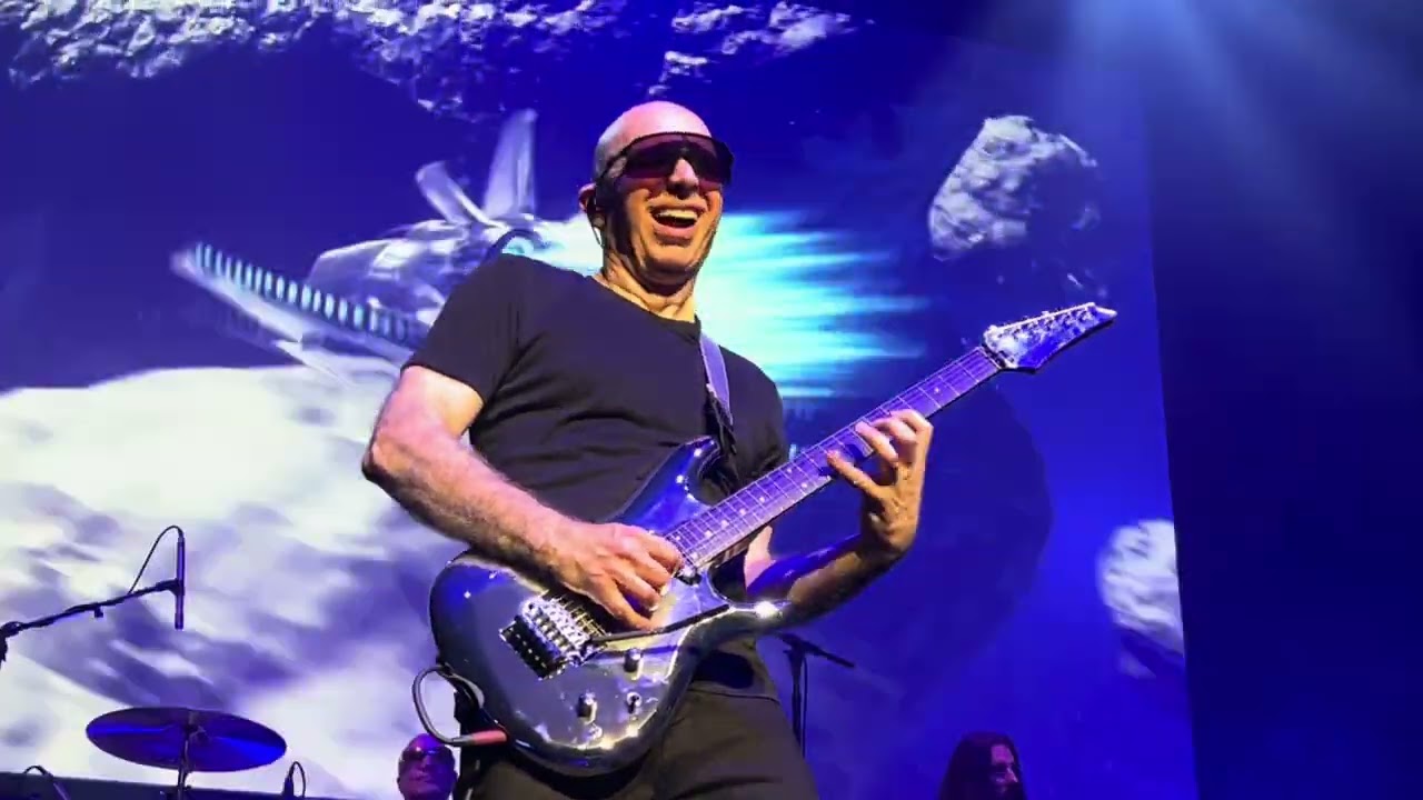 Joe Satriani | Flying in a Blue Dream | The Chicago Theater | 4/18/24