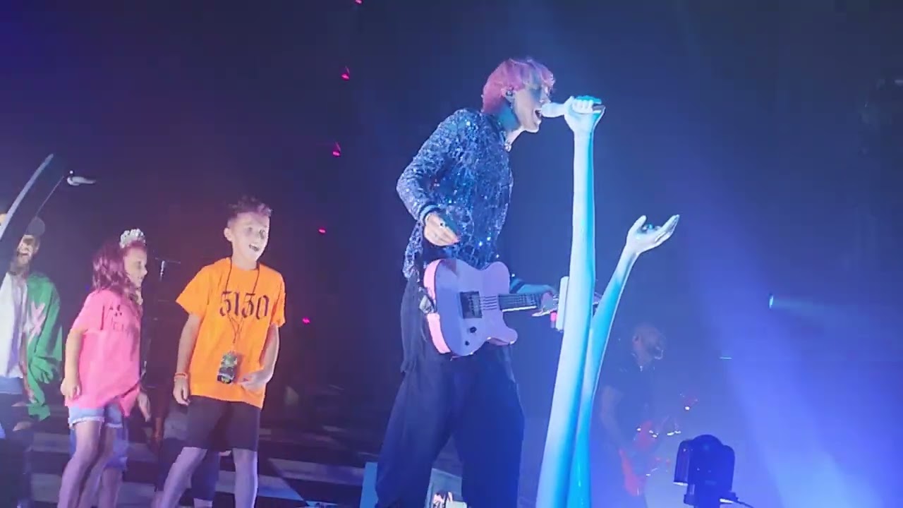 Machine Gun Kelly - Bloody Valentine (Live in Birmingham, AL 06.18.22)