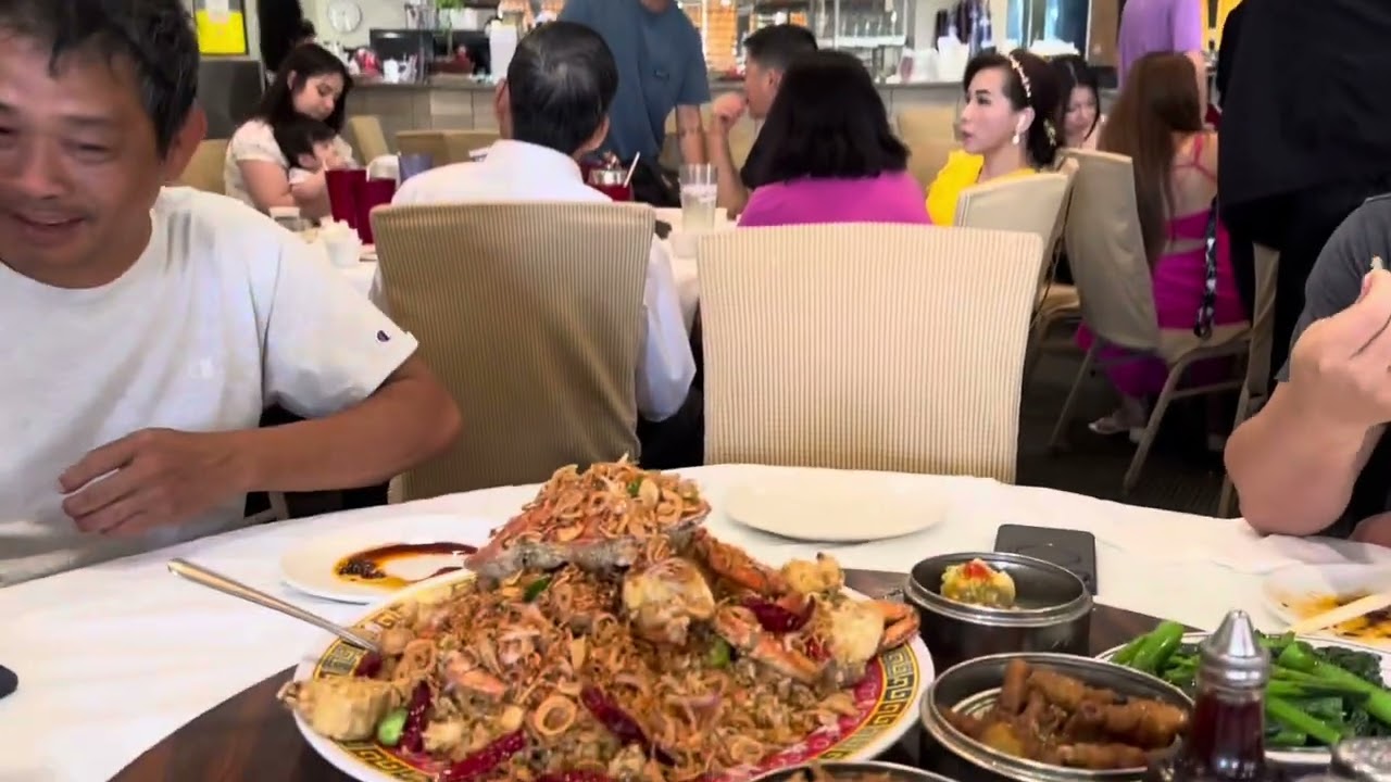 Nhà hàng ABC Seafood ở Arlington Texas co' dim sum rất ngon.. lần nào xuống đây cũng ghé ăn.